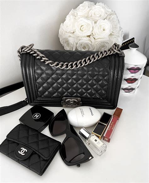 chanel boy size 11 ราคา|chanel bag review.